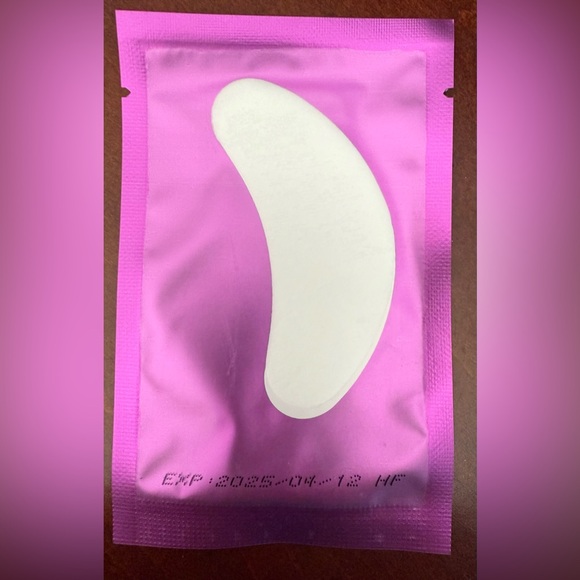 Under Eye Gel Patches - Picture 3 of 6